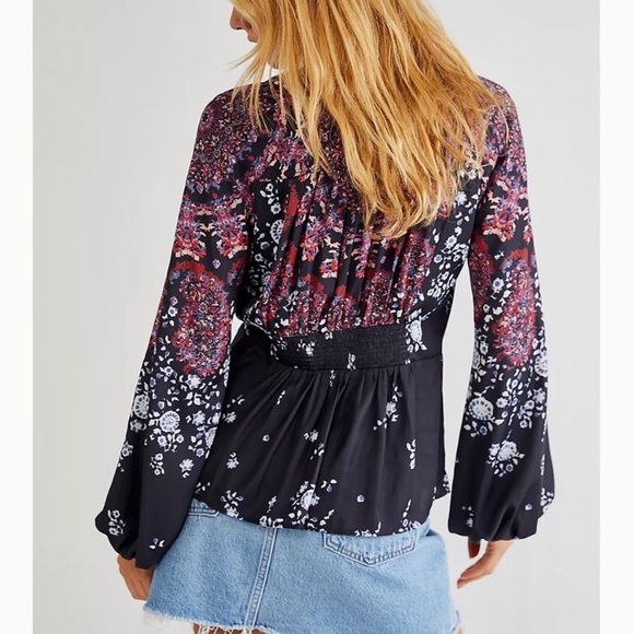 Free people Run Free navy print blouse in night combo - Picture 2 of 4
